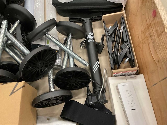 Partij consumentengoederen - afbeelding 9 van  9