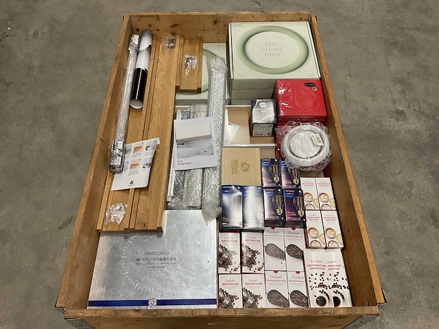 Partij consumentengoederen - afbeelding 1 van  10