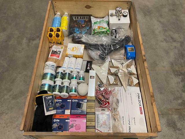 Partij consumentengoederen - afbeelding 1 van  14