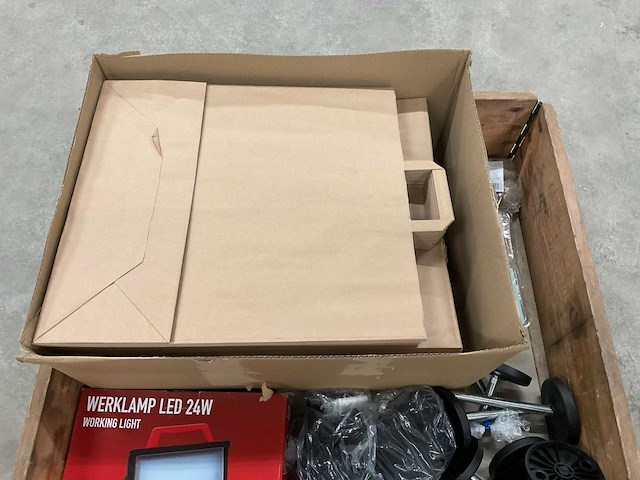 Partij consumentengoederen - afbeelding 3 van  9