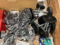 Partij consumentengoederen - afbeelding 7 van  9