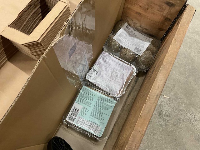 Partij consumentengoederen - afbeelding 8 van  9