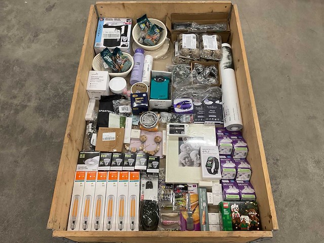 Partij consumentengoederen - afbeelding 1 van  13