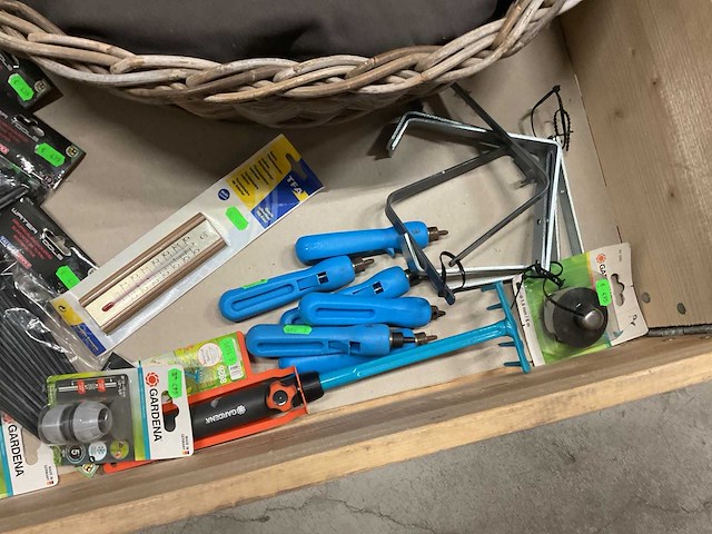 Partij consumentengoederen - afbeelding 4 van  8