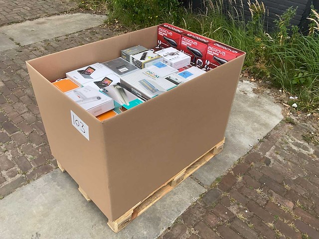 Partij consumentengoederen - afbeelding 1 van  11