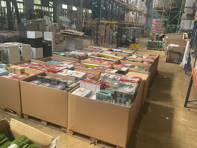 Partij consumentengoederen - afbeelding 36 van  38