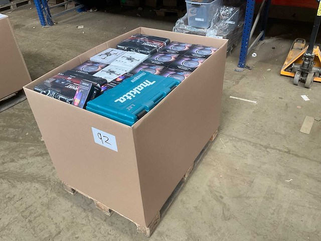 Partij consumentengoederen - afbeelding 1 van  11