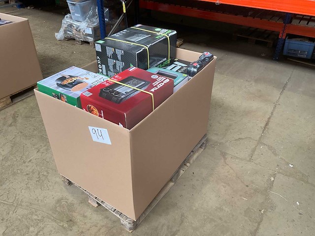 Partij consumentengoederen - afbeelding 1 van  11