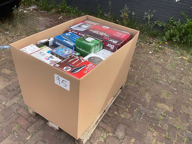 Partij consumentengoederen - afbeelding 1 van  10