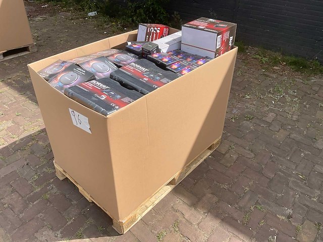 Partij consumentengoederen - afbeelding 1 van  10