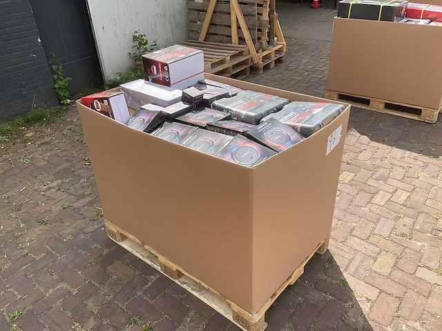 Partij consumentengoederen - afbeelding 4 van  10