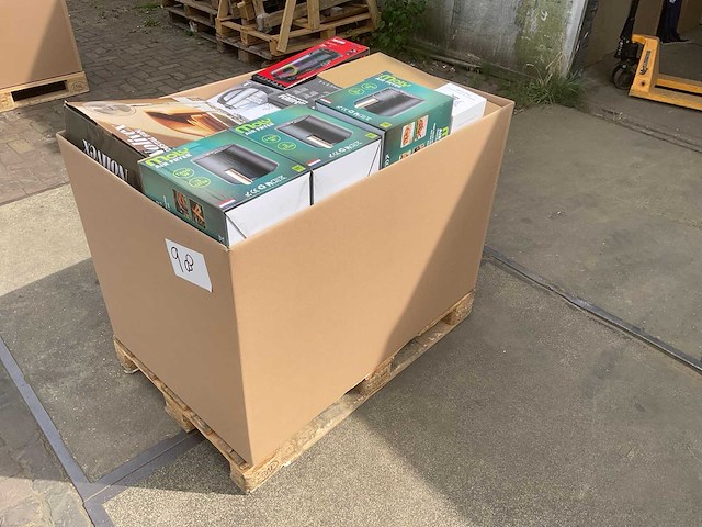 Partij consumentengoederen - afbeelding 1 van  11