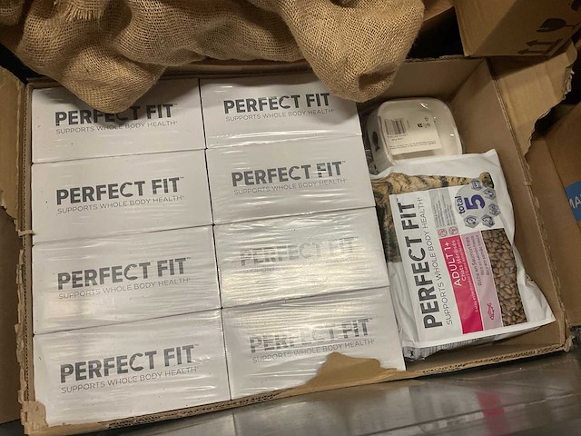 Partij consumentengoederen - afbeelding 4 van  16