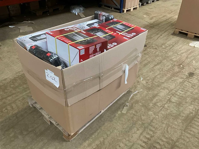 Partij consumentengoederen - afbeelding 1 van  8