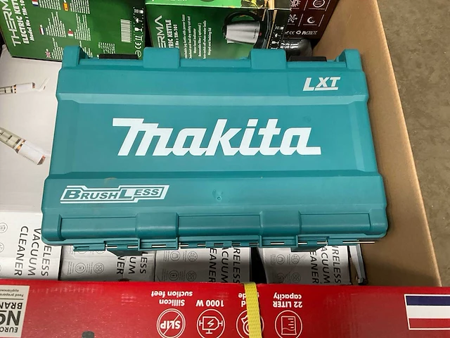 Partij consumentengoederen - afbeelding 9 van  10