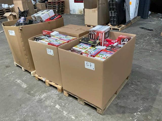 Partij consumentengoederen - afbeelding 1 van  21