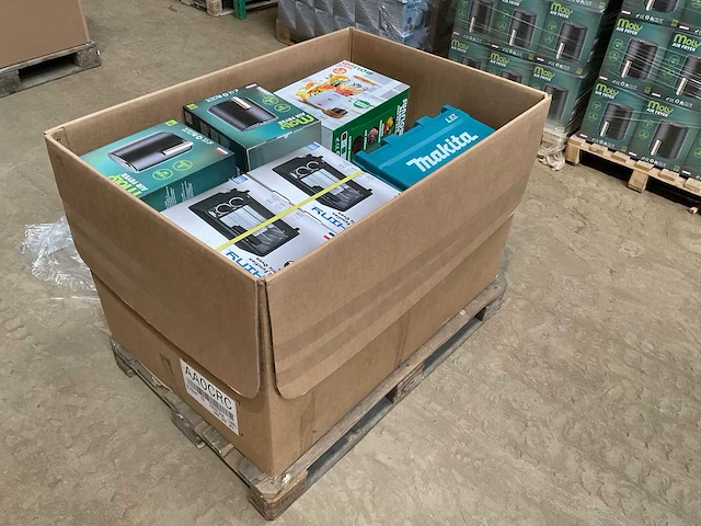 Partij consumentengoederen - afbeelding 1 van  10