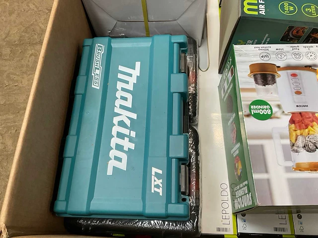 Partij consumentengoederen - afbeelding 8 van  10