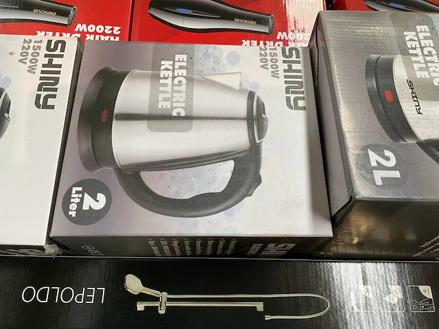 Partij consumentengoederen - afbeelding 2 van  12