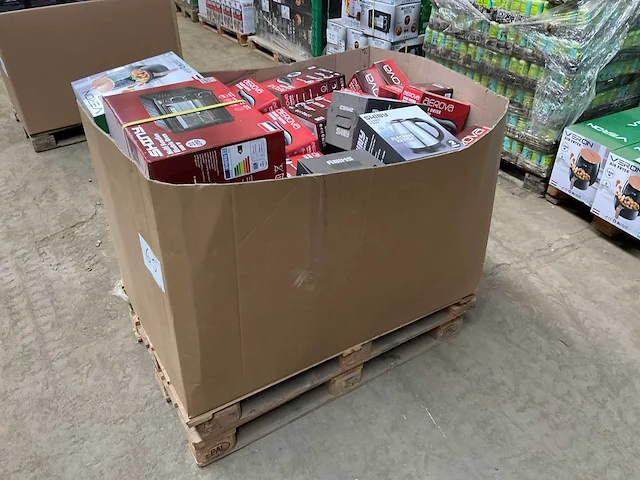 Partij consumentengoederen - afbeelding 1 van  9
