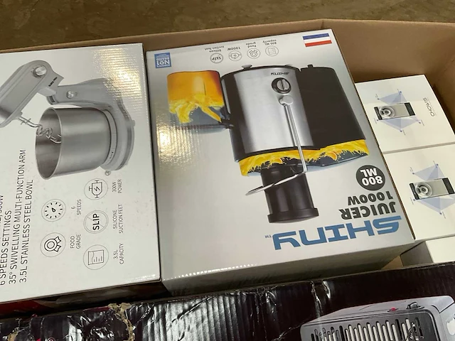 Partij consumentengoederen - afbeelding 9 van  10