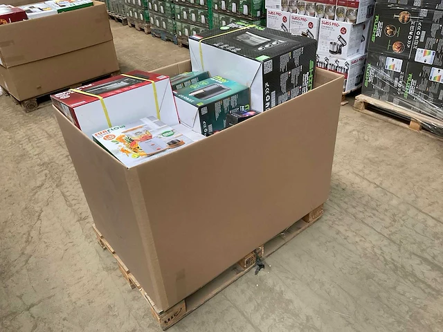 Partij consumentengoederen - afbeelding 1 van  9