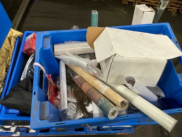 Partij consumentengoederen - afbeelding 10 van  10