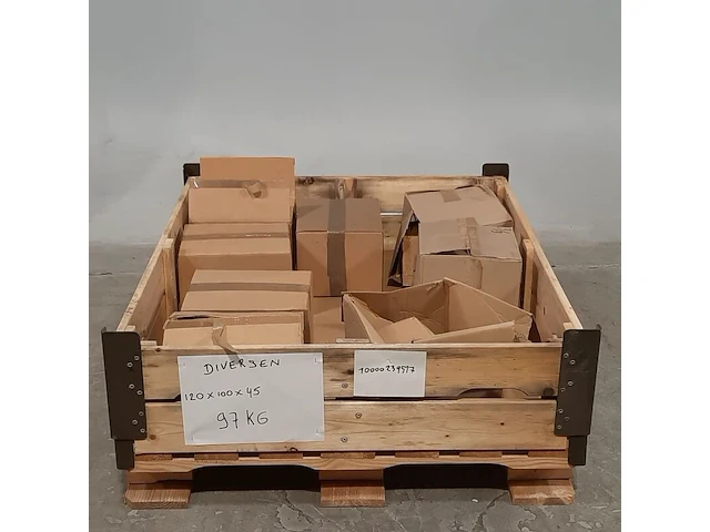 Partij contactdozen en splitpennen - afbeelding 1 van  9
