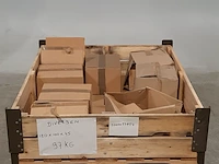 Partij contactdozen en splitpennen