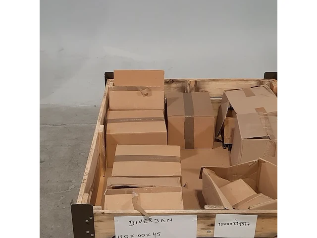 Partij contactdozen en splitpennen - afbeelding 2 van  9