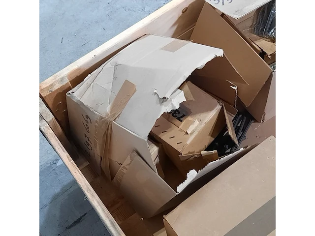 Partij contactdozen en splitpennen - afbeelding 6 van  9