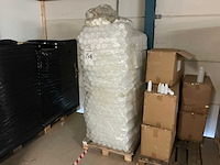 Partij cosmetica potjes, doppen, tuitdoppen en flessen - afbeelding 5 van  9