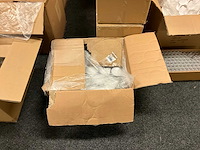 Partij cosmetica verpakkingen - afbeelding 5 van  11