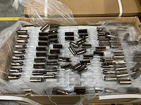 Partij cosmetica verpakkingen - afbeelding 2 van  26