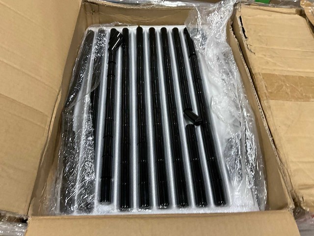 Partij cosmetica verpakkingen - afbeelding 8 van  26