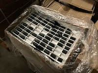 Partij cosmetica verpakkingen - afbeelding 17 van  26