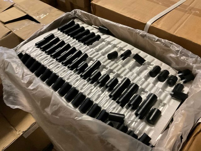 Partij cosmetica verpakkingen - afbeelding 18 van  26