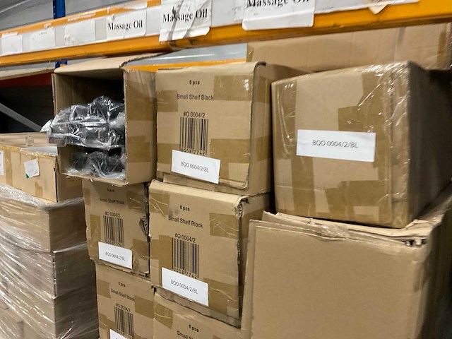 Partij cosmetica verpakkingen - afbeelding 5 van  17