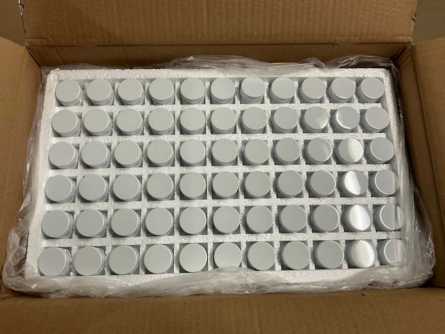 Partij cosmeticapotjes wit (circa 15.000 stuks) - afbeelding 9 van  12