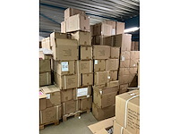 Partij cosmeticapotjes wit (circa 15.000 stuks) - afbeelding 11 van  12