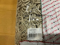 Partij culto elastieken 30/1,5 wit 1kg per zak (400x) - afbeelding 2 van  4