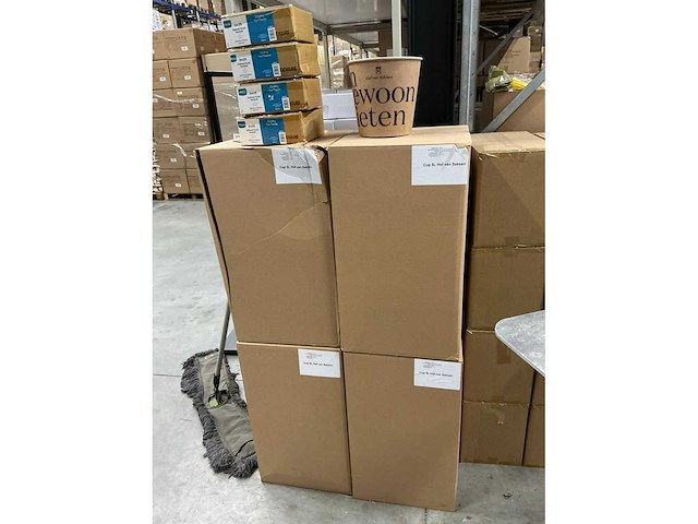 Partij cup 5l bedrukt met deksels (320x) - afbeelding 1 van  1