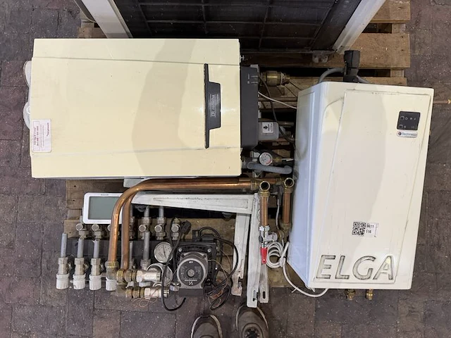 Partij cv en klimaatinstallatie, o.a. remeha/toshiba, o.a. tzerra m 28c, wit, 2017 - afbeelding 2 van  9