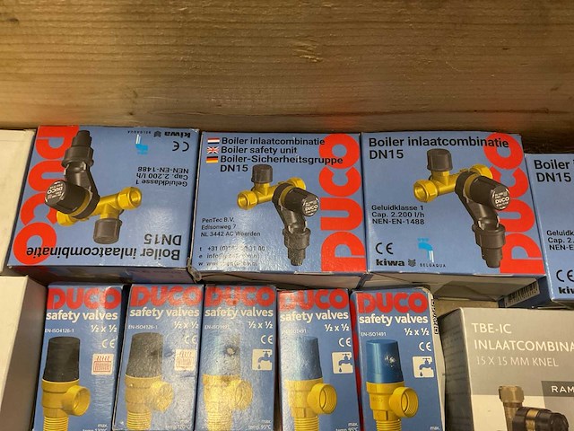 Partij cv-installatiemateriaal, 18 verpakkingen - afbeelding 5 van  5