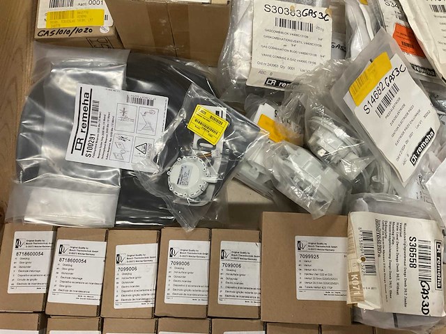 Partij cv-installatiemateriaal - afbeelding 7 van  10