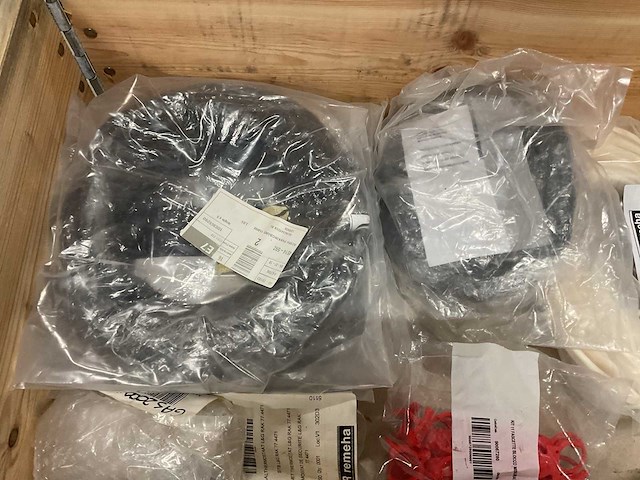 Partij cv-installatiemateriaal - afbeelding 10 van  10