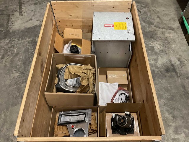 Partij cv-installatiemateriaal - afbeelding 1 van  12