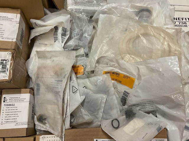 Partij cv-installatiemateriaal - afbeelding 14 van  14