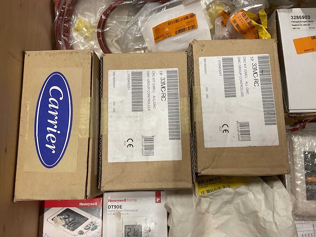 Partij cv-installatiemateriaal - afbeelding 2 van  13