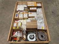 Partij cv-installatiemateriaal - afbeelding 1 van  13